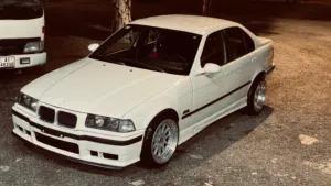 bmw E 36 موديل 1993 للبيع