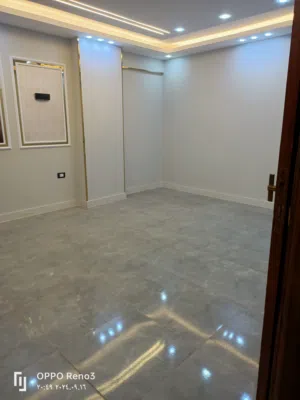 شقه للبيع في النزهه الجديده 2
