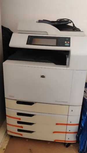 آلة تصوير وطباعة ملونة ليزرية HP
