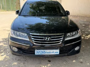 ازيره 2010هدرز معي علي نضفه سياره كساب الي بيكسب هادي سيارته فل لاه فتحه سعره33500وا سهل