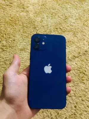 Apple iPhone 12 64 GB in Tripoli
