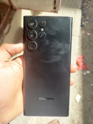 Samsung Galaxy S22 Ultra 128 GB in Sana'a