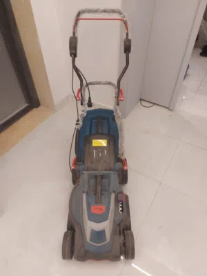 حصادة شبه جديدة