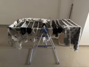Cloth stand