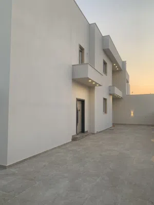 مـنزل تشـطـيـب حديت . طريق المشتل مقسم شمسي