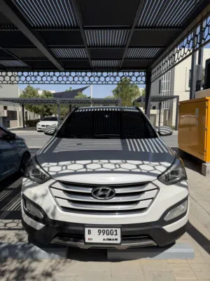 Used Hyundai Santa Fe in Sharjah