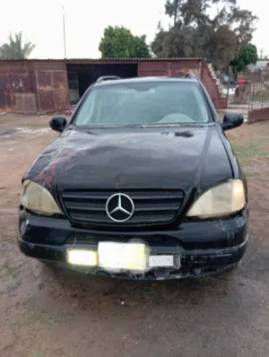 مرسيدس بنزMl320 موديل 2001/2006 6500كاش أو شيك او تحويل