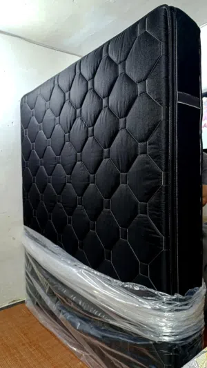 دوشك نفرين بالنايلون طبي مضغوط اخذته صار فرق بالقياس ودابيعه غير مستخدم ابيعه بسعر مناسب