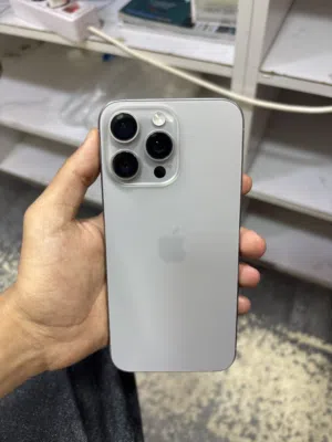 15PRO Max 256GB دبل شفره جهاز ماشاءالله مايشكي من شي