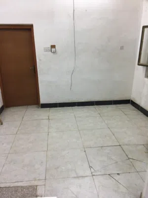 للايجار بيت في القيله حي الجامعه يحتوي على 3غرف