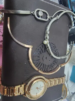 bracelet jewellery