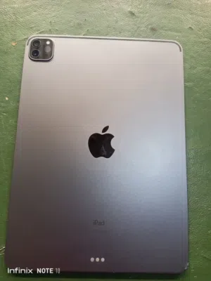 Apple iPad Pro 11 128 GB in Amman