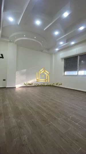 شقة مميزة - الدوار السابع - 2نوم - مطلة - قرب الخدمات العامة