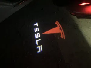 اضواء ترحيبية Tesla