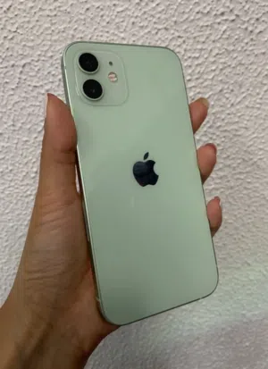 iPhone 12 سعر 165 فاصل سماعه داخليه