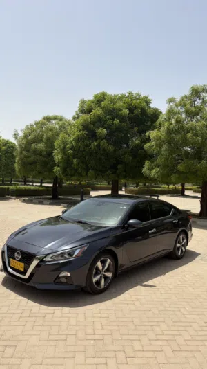 Used Nissan Altima in Al Batinah