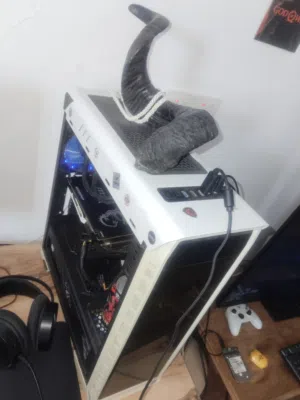 GAMING PC (MEDIUM TO HIGH END) - حاسوب مال كيمينك