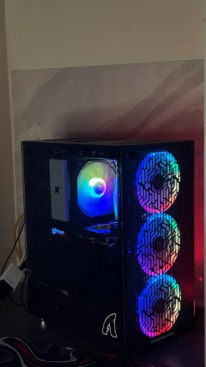 للبيع PC Gaming / جهاز ألعاب