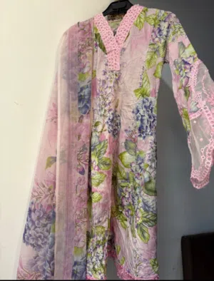 Pakistani ready made dresses one time used for sale 3pc any PC 8kd negotiation