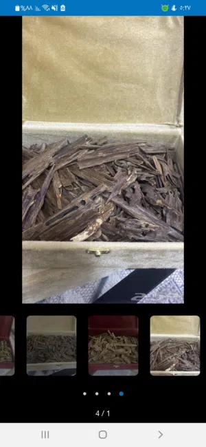 ادهان عود وياسمين وورد وعنبر ومسك وزعفران واخشاب عود منوعه