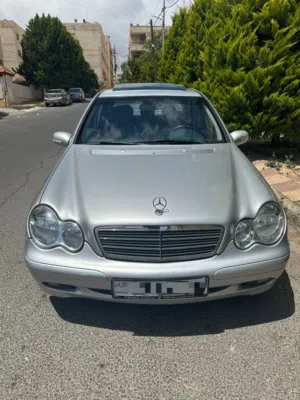 مرسيدس c180 موديل 2004 بحاله الوكاله