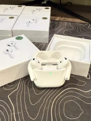 Apple AirPods 4 (USB C) ANC