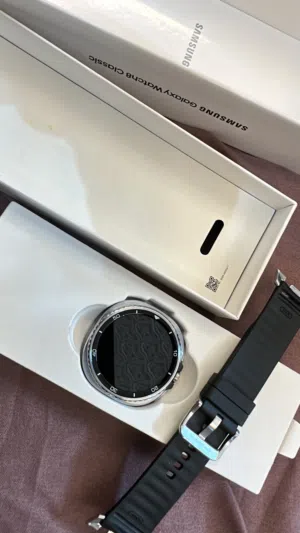 ساعة جديده لم تستخدم