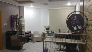للبيع صالون نسائى إيجار 300 دينار
