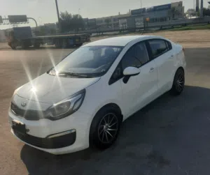 Kia Rio 2017 White Urgent Sale