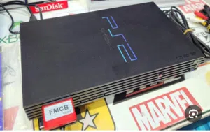 بلايستيشن مهكر مع 20 لعبه من اختيارك PS2 you can take 20 games of your choice.