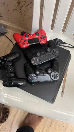 ps4 slim 500 غيغا