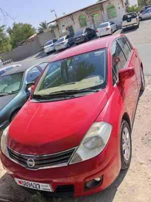 Nissan tida 2011