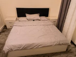 غرفة نوم مودرين شبه جديدة للبيع