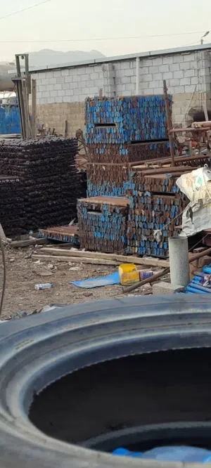 خشب سويدي مستخدم وجاكات وقمط وسقائل وعصافير للبيع وخشب حمري مرابيع وابلاكاش