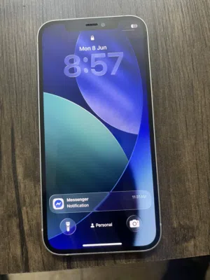 Apple iPhone 12 64 GB in Amman
