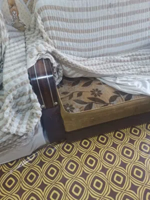 قنفات جدد انضاف هنا تلبيسه لبيع عددتلاثه اكبار وثنين كراسي