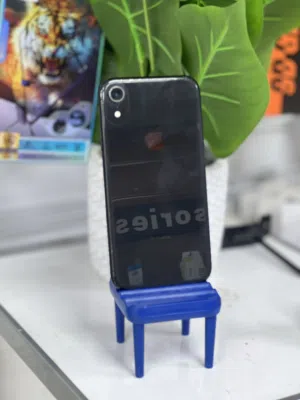 Apple iPhone XR 64 GB in Tripoli