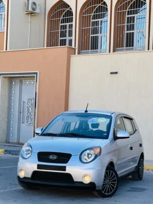 Used Kia Morning in Tripoli