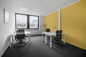 Find office space in Muscat, Bait Eteen Building for 3 persons with everything taken care of