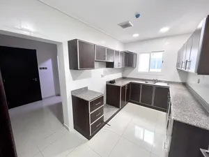 140 m2 2 Bedrooms Apartments for Sale in Muharraq Hidd