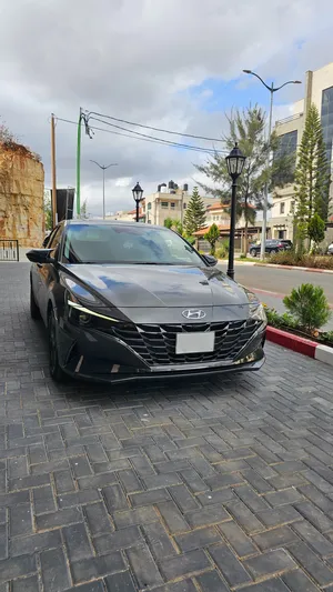 used-hyundai-elantra-in-ramallah-and-al-bireh