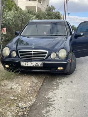 E200 model 2000