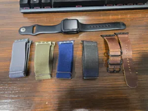Apple watch SE 2 (GPS + Celluler) 40mm استعمال خفيف جدا