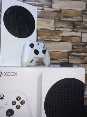 اكسبوكس سيريس إس 512GB الجهاز مش مفتوح استخدام سنه فقط بحالة الوكاله معاه ايدو الاصليه الجهاز 120hz
