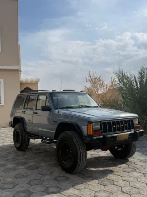 Used Jeep Cherokee in Al Batinah