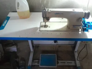 هي مستعمله استعمال بسيط شهر واحد بس كل حاجاتها موجوده هي اتنقلت بس من بيت لبيت
