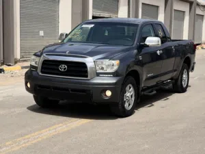 Used Toyota Tundra in Tripoli