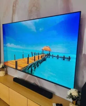 samsung 75 " led smart TV for sale perfect condition clean for more information call or whats app