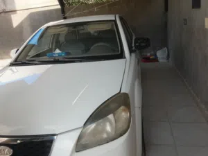 كيا ريو إمتاع الدار للبيع اتوماتيك سعرها 18000قابل للنقاش