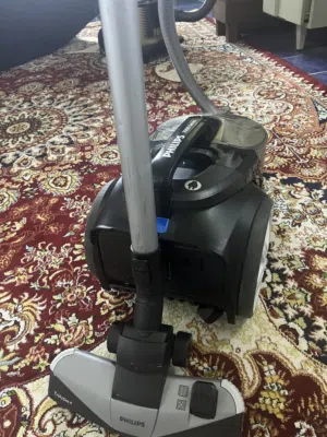 Philips Vacuum Cleaners for sale in Mubarak Al-Kabeer